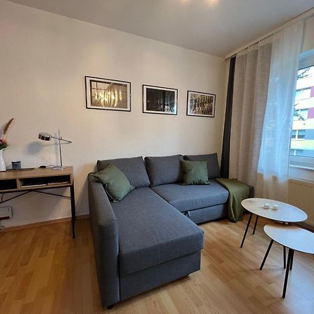 Appartamento Vollausgestattet, Grosszuegig & Zentral Fuer Bis Zu 4 Magdeburgo Esterno foto