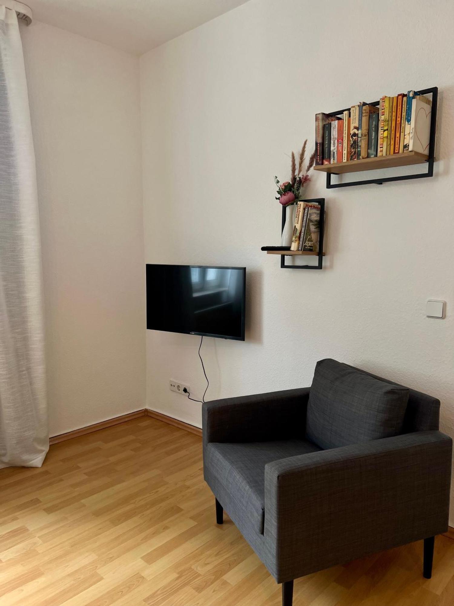 Appartamento Vollausgestattet, Grosszuegig & Zentral Fuer Bis Zu 4 Magdeburgo Esterno foto